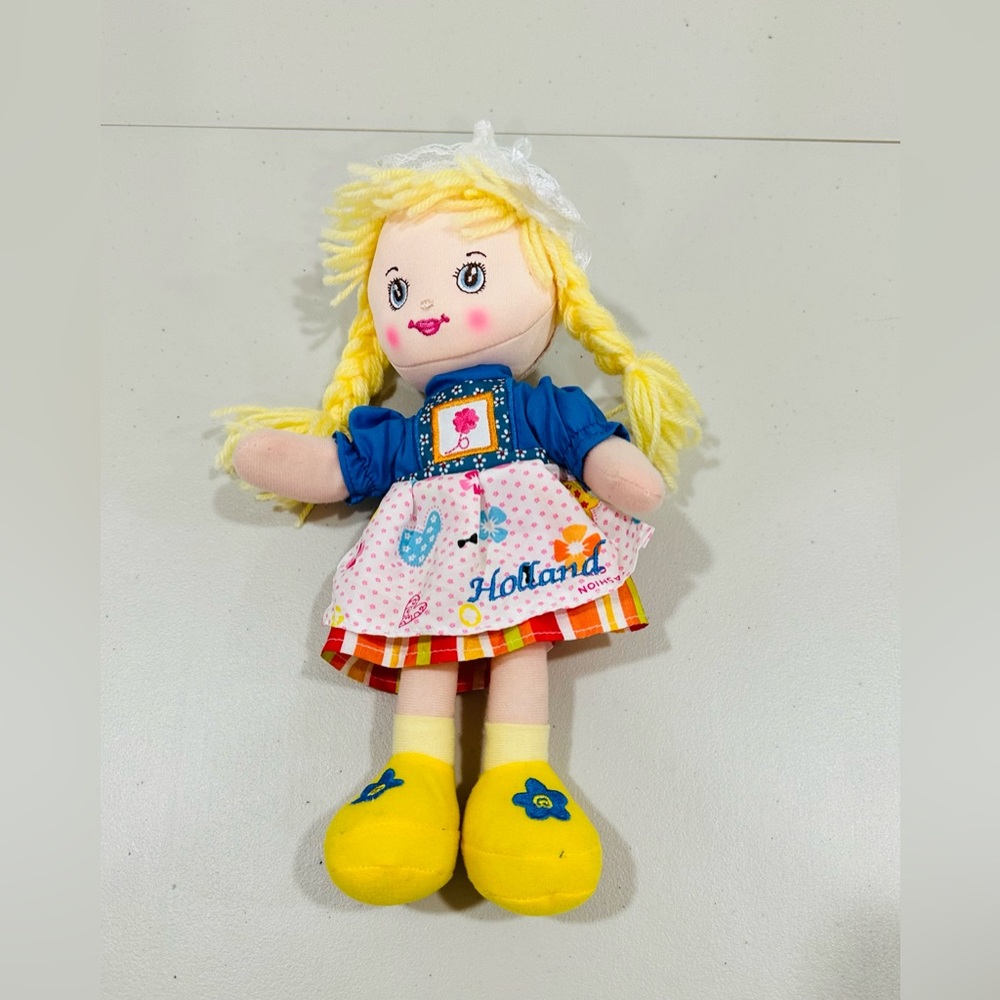 Holland Girl Dolls 12āā Excellent Used Condition